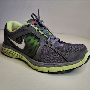 Nike dual fusion athletic sneaker shoes gray and green 525752-005 women's sz 8.5